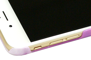iPhone6の丸みある外縁にフィット
