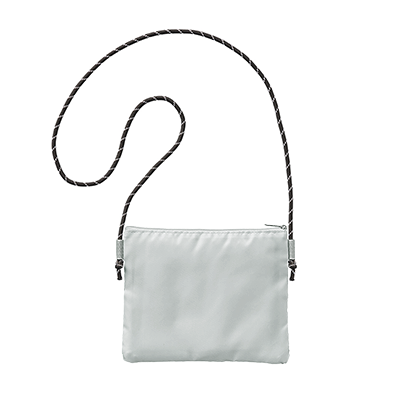 メッシュポケットサコッシュ