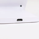 充電器本体への接続はmicro USBがご使用いただけます。