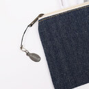 松葉ストラップ付きなのでキーホルダーとして利用できます