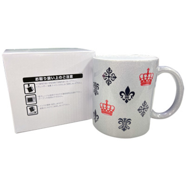 銀色マグカップ