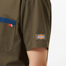 左袖にディッキーズロゴ付き