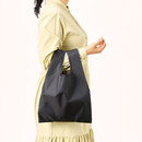 持ち歩きやすいサイズ感