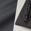 丈夫なリップストップ生地を使用！さりげない柄紐がアクセントに