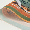 光沢がありしなやかな風合いで高級感のあるスエード生地を使用