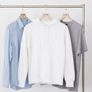 スリムで丈夫な木製ハンガー