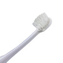 毛先に施されたナノミネラルコーティング技術により、水だけで磨けます