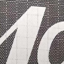 生地の特性上、シルク印刷は格子の柄が浮き出たような仕上がりになります