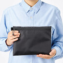 バッグの中でもかさばらないフラットタイプ