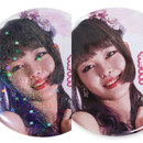 きらきら輝くスターホログラム缶バッジ（左：スターホログラム缶バッジ　右：通常の缶バッジ）