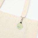 バッグやポーチに付けられるチェーン付き缶バッジ