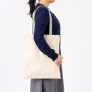 推し活はもちろん、普段使いにもちょうどいいサイズです