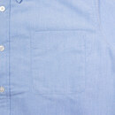 左胸にポケットが付いています