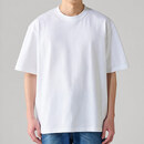 モデル身長：180cm（Lサイズ、ホワイト着用）