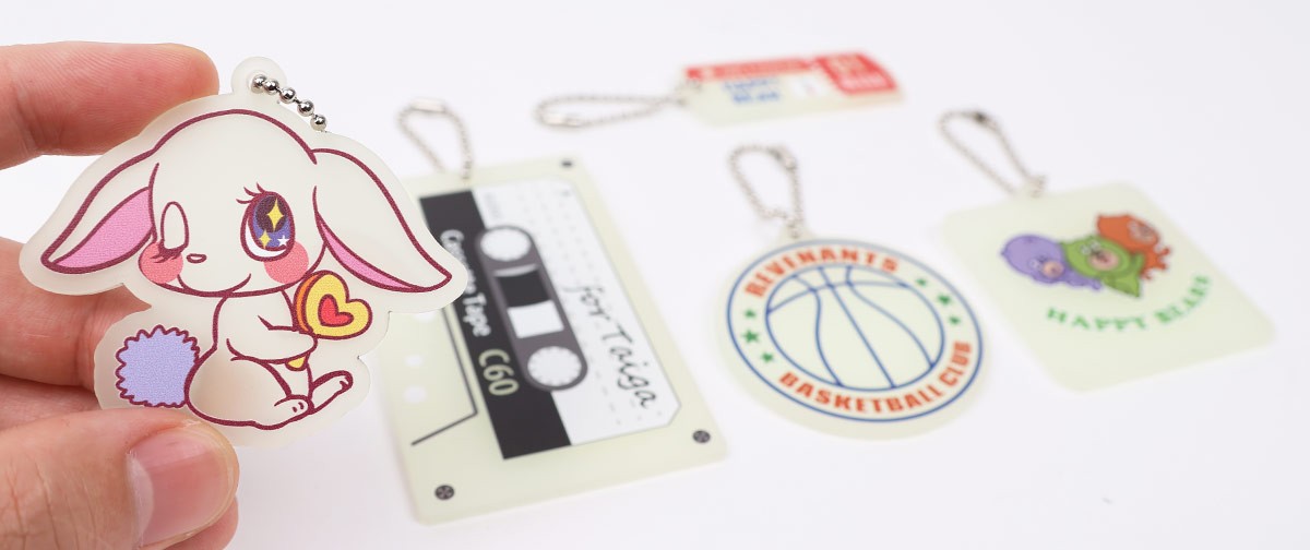 蓄光アクリルキーホルダーの集合写真