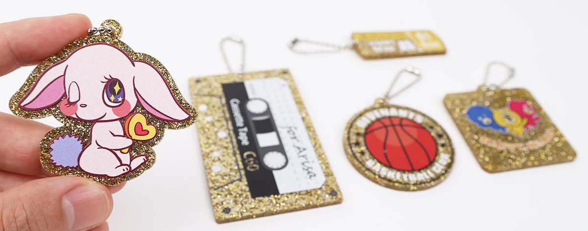 ゴールドラメアクリルキーホルダーの集合写真