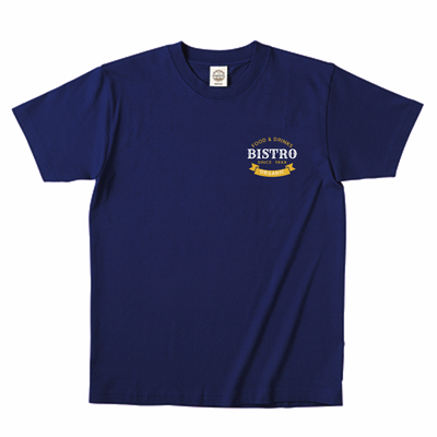 ワンポイントロゴ入りスタッフTシャツ