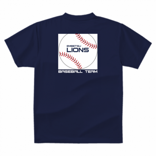 イラストロゴをプリントした野球チームのTシャツ