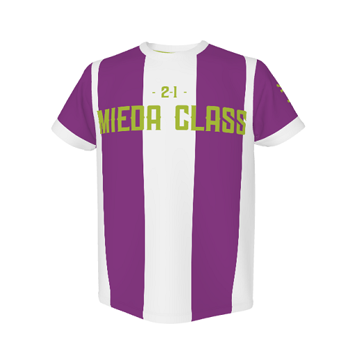 クラス名をプリントしてサッカーユニフォーム風のクラスTシャツを作成！