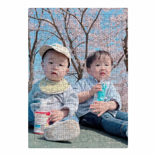 お花見の風景とこどもたちがかわいいオリジナルパズル