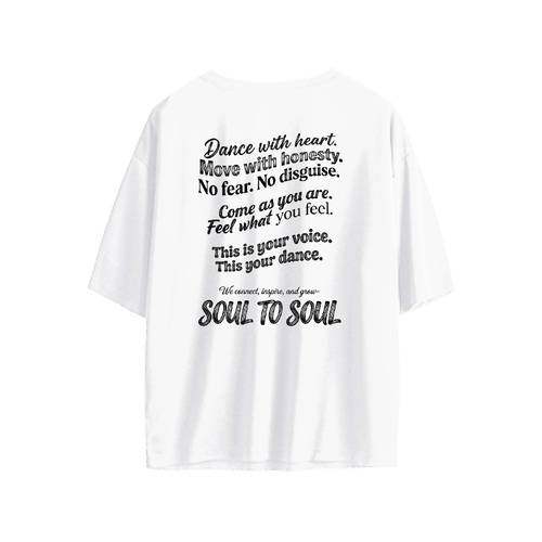 メッセージ性溢れる、ダンススタジオのオリジナルTシャツ