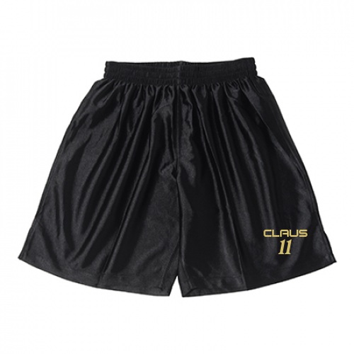 毎日の練習がもっと楽しく!ゴールドの文字が輝くキッズサッカーパンツ